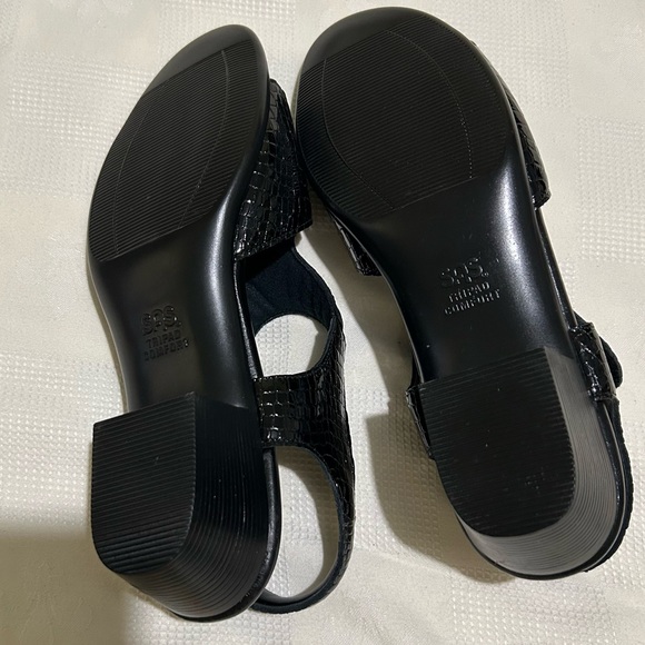 SAS Suntimer sandals. Premium leather uppers. Black croc. NWOT. - Picture 2 of 6